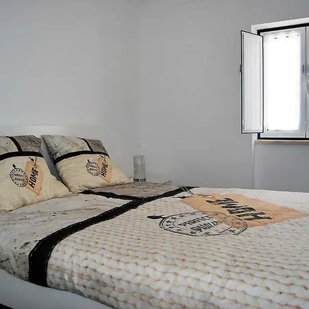 T3 Abegoarias Filipe Do Canto Nazaré